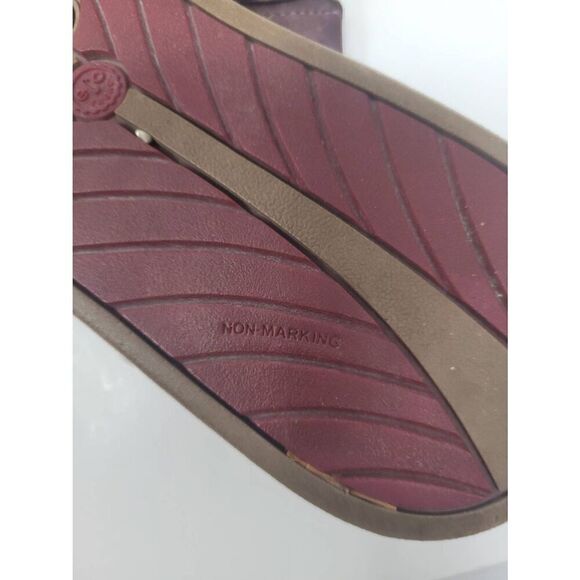 COPY - Leather Chacos Slip on Thong Sandals Womens Size 9 - Picture 9 of 10